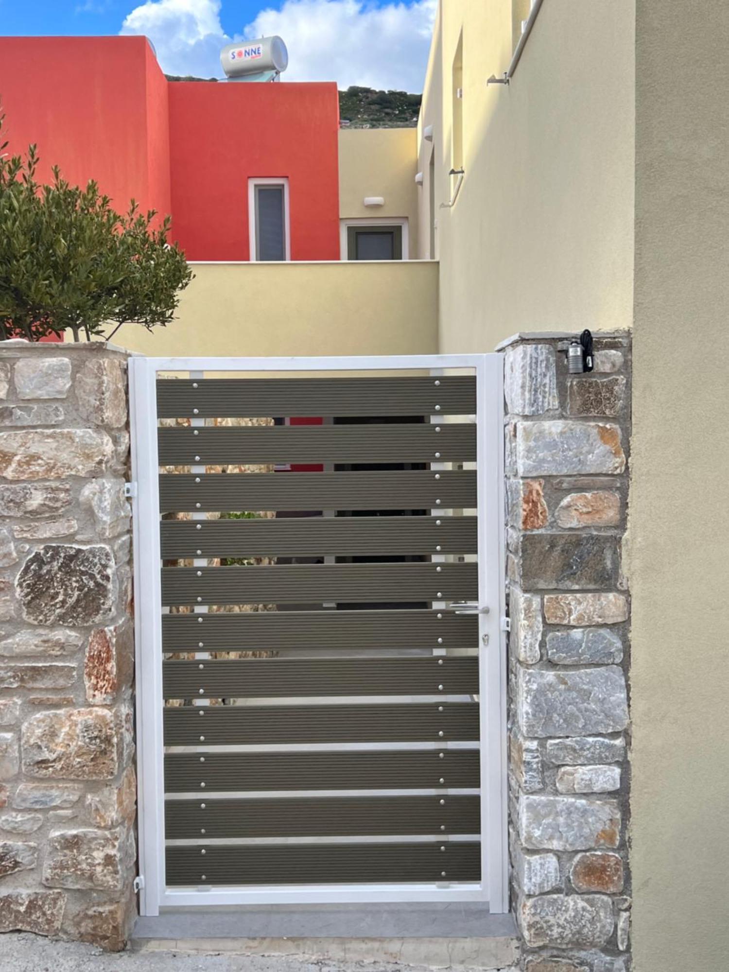 Sky Apartment Ermoupoli Exterior photo